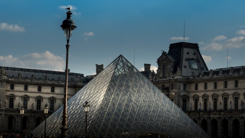 louvre, pyramide, street lamp, glass pyramid, museum, paris, louvre, louvre, louvre, louvre, louvre, paris, paris